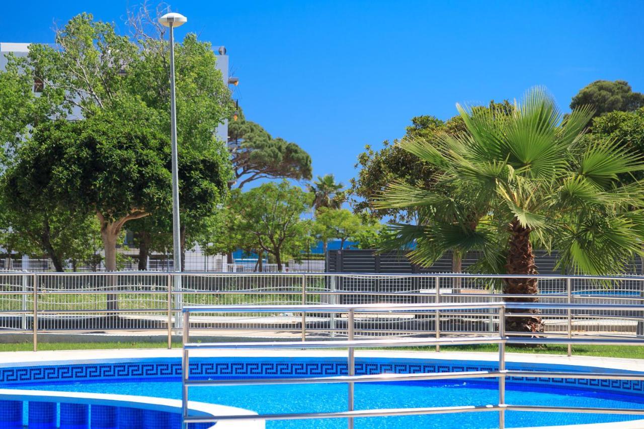 Uhc Mar Augusta Family Complex Lägenhet Cambrils Exteriör bild